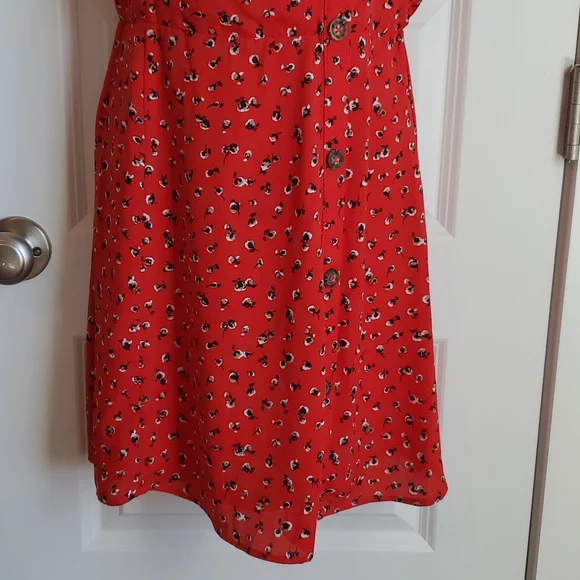 Sienna Sky women's S Red dress with button and ruffle detail - Picture 3 of 10